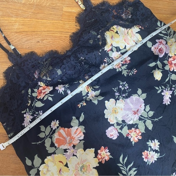 Abercrombie and Fitch Blue Floral Top Camisole with Lace Size XS - Picture 6 of 8